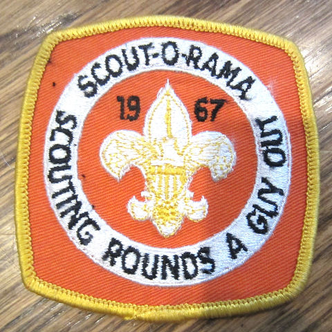 dw13617-vintage-boy-scout-patch-scout-bsa-scout-o-rama-scouting-rounds-a-guy-out-1967